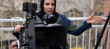 داعش در مقایسە بە نظام آخوندی سوء تفاهم بود، مریم ابراهیم وند پس از سە سال بلاتکلیفی در زندان اوین بە دە سال و ٦ ما حبس محکوم شد