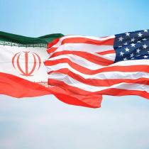 واشنگتن  برعدم لغو ۵۰۰ تحریم علیه جمهوری اسلامی  اصرار دارد و تنها برای لغو برخی تحریم‌ها ابراز آمادگی کرده است.