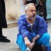 خالق اثر برگزیده سال ٨٦ با اخراج از بیمارستان، در پیاده‌رو درگذشت