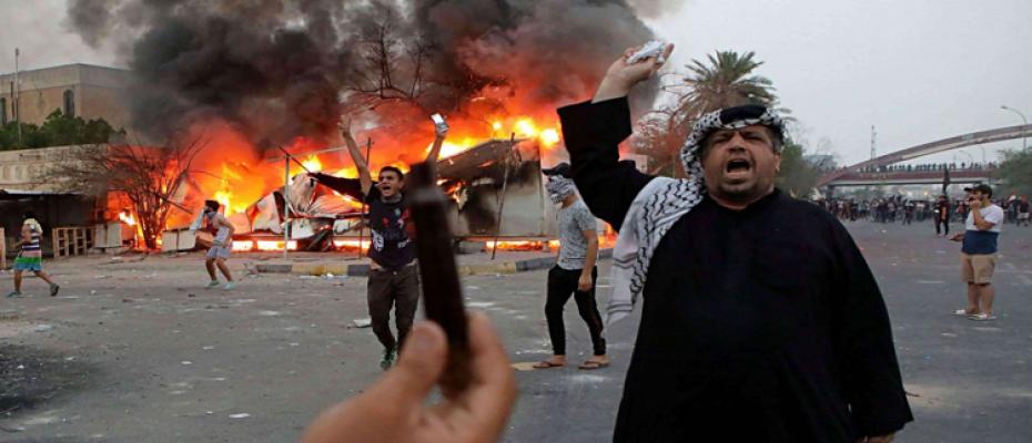 العراق جراء سياسات الإيرانية دمر بشكل كلي