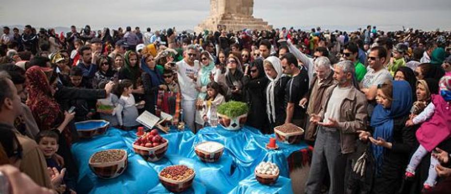 خەڵکی ئێران بە بێ هیوایی بەرەو پیرى نەورۆز دەچێ