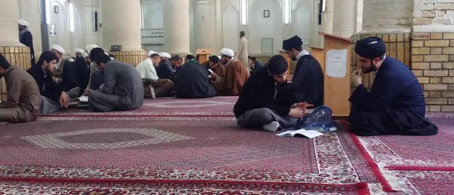 İran Kum üzerinden Şii dünyasını yönetmek istiyor
