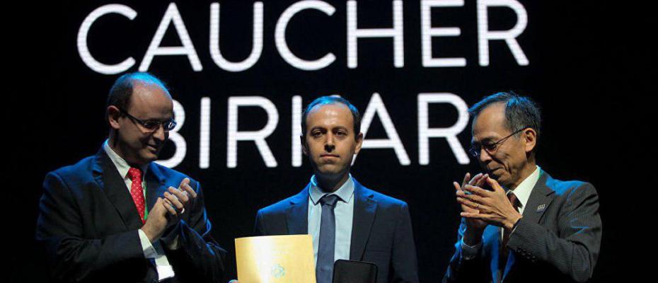 Selahedin Üniversitesi'nden Koçer Birkar'a fahri doktora 