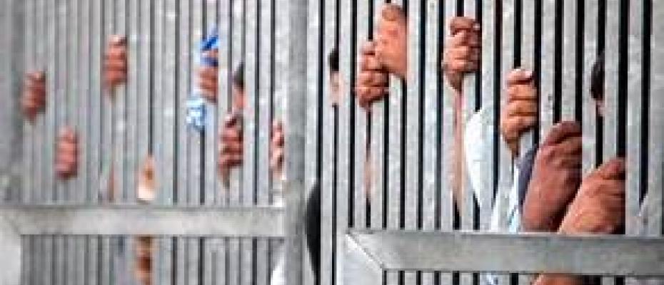 Türkiye'de yarım milyon kişiye 'darbe girişimi' soruşturması 
