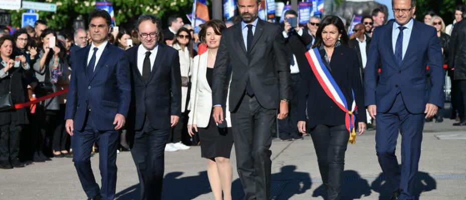 Fransa'da "Ermeni soykırımını anma ulusal günü"  için ilk resmi törenler düzenlendi.