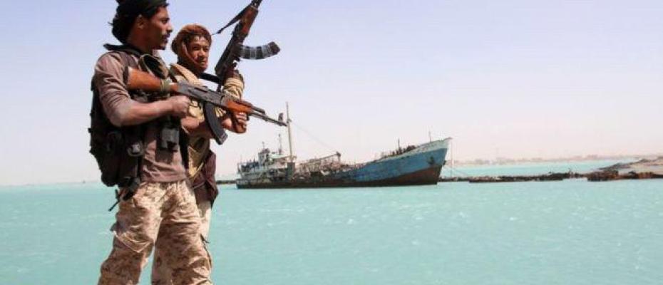 Husiler'den  Necran Havaalanına füze saldırısı