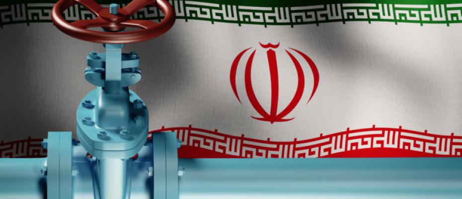 هەناردەی نەتی ئێران بۆ ٥٠٠ هەزار بەرمیل دابەزیوە