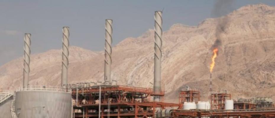 Chinese refiners stop Iran oil purchases for May due to US sanctions