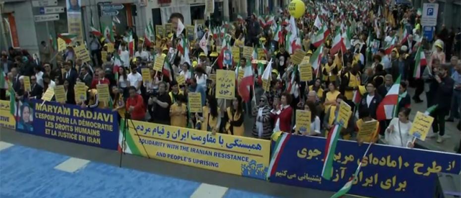 جانب من مظاهرة المعارضة الإيرانية