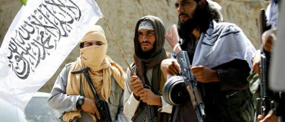 ڕاوێژکاری ئەمنیەتی نەتەوەیی ئەفغانستان: تا ٤ مانگی تر پشتی تاڵیبان دەشکێنین