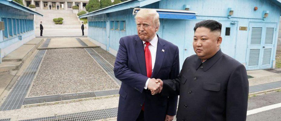 Trump, Kuzey Kore’ye geçti