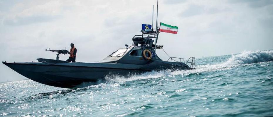 مانۆڕى سەربازى ئێران و ڕووسیە و چین لە دەریای عەمان