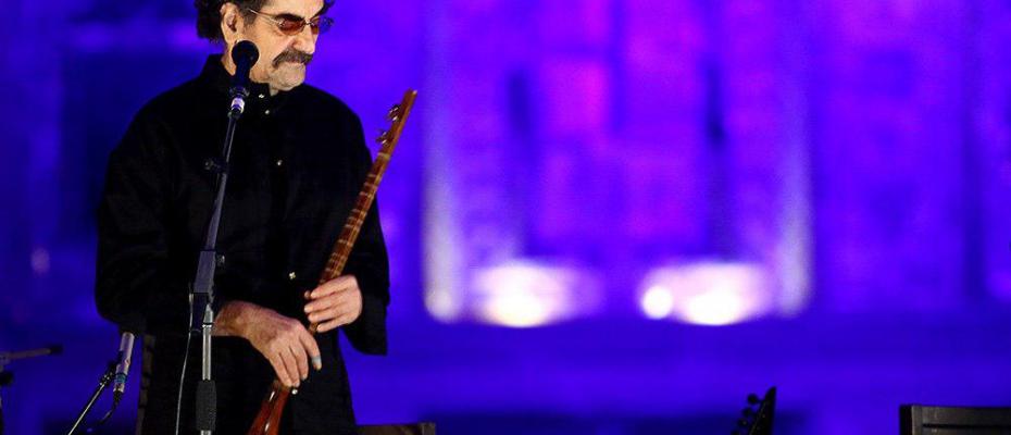 Rojhelatlı ünlü sanatçı Nazeri'den Türk işgaline tepki: Konserlerini iptal etti