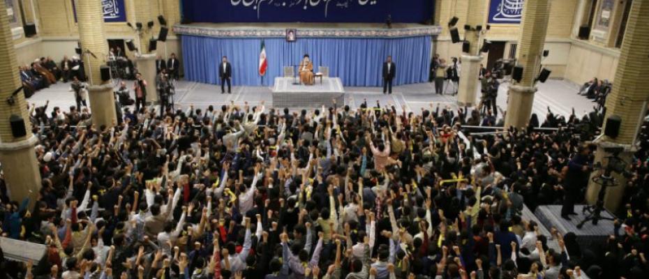 اشغال سفارت آمریکا در تهران 40 ساله شد؛ خامنه‌ای تاکید کرد در مذاکره با آمریکا ونرمش با جهان کوتاه نمی‌آید