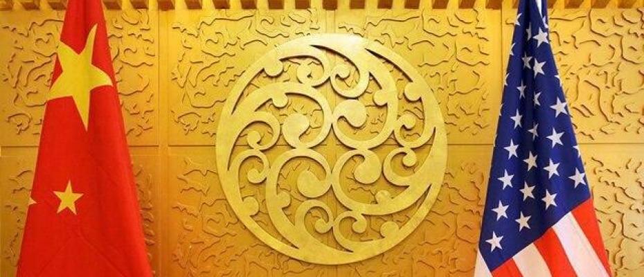 هۆشداری ئەمریکا بۆ چین: درێژە بە هاوردەی نەوت لە ئێران بدەی گەمارۆت دەخەینە سەر