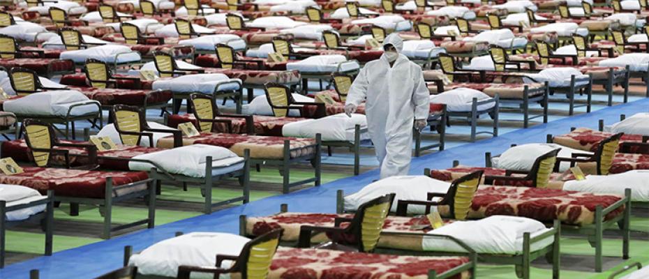 الاستعدادات على الطريقة الإيرانية اشبه بمسيرة جنائزية