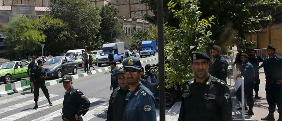 الشرطة الإيرانية 