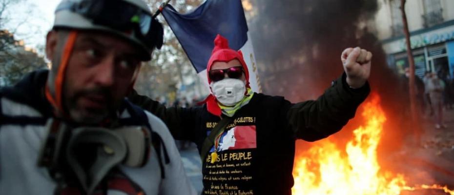 Fransa’da ‘Küresel Güvenlik Yasası’na karşı sokaklar ısındı