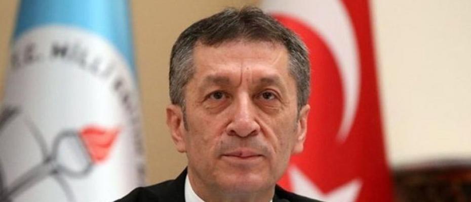 Bakan Ziya Selçuk: Türkçeden başka dil öğretilmez 