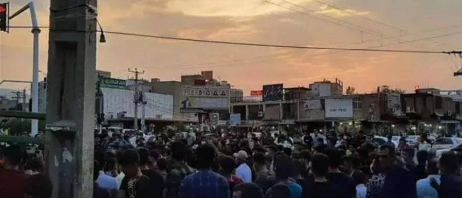 Anti-Regime protest spreads across Iran after food price hikes