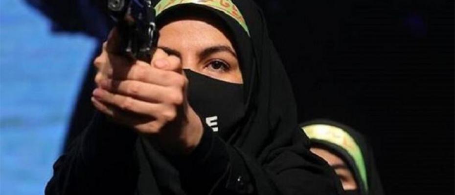 إحدى المنضمات للقوات النسائية الخاصة