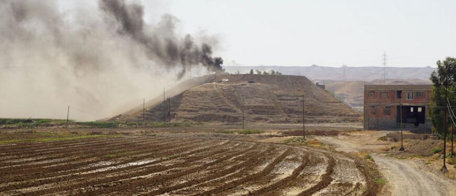  Iran’s Revolutionary Guard strikes Kurds in Iraq, as anti-regime protests rage