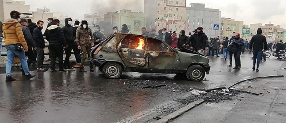 إيران