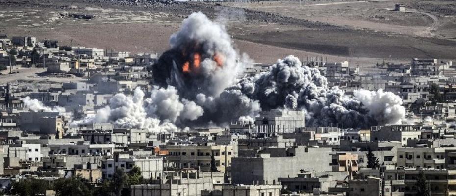 US strikes Iran-linked sites in Syria after US troops attacked