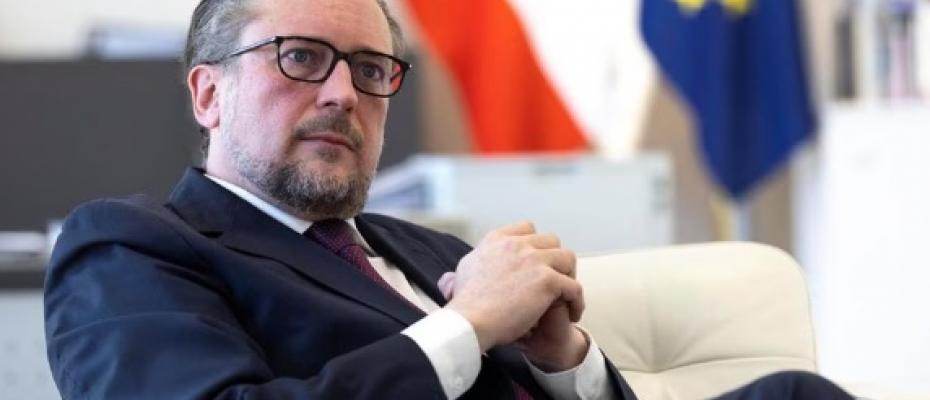 وزیرخارجه اطریش: "حمله موشکی ایران به کردستان قابل قبول نیست"