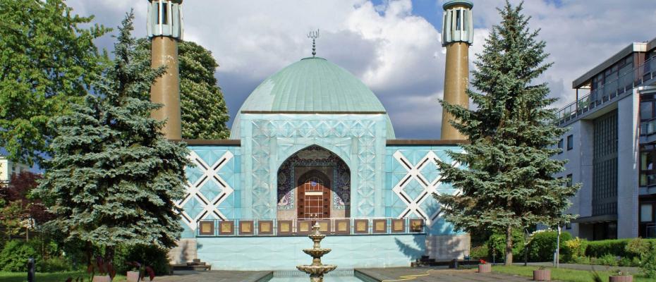 Germany closes Iran-backed Islamic Center