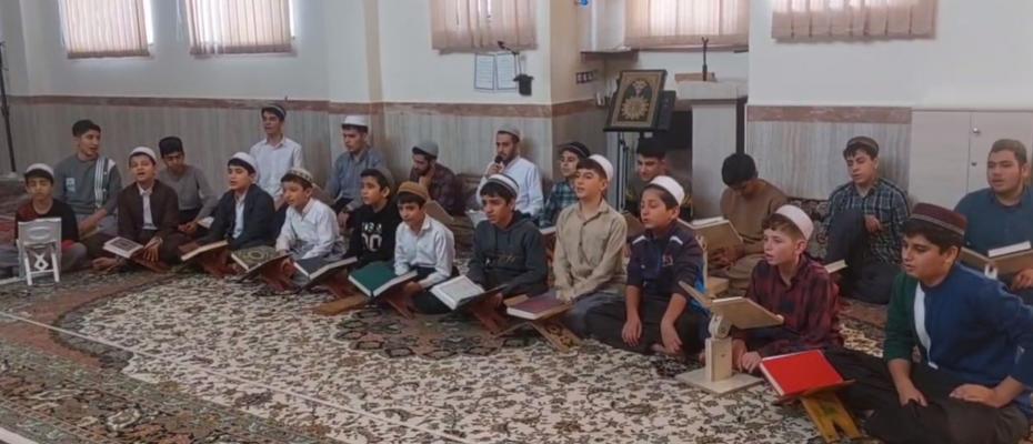 دارولقورئانی ئیمام جەزەری لە شارەکی پردیسی سنە