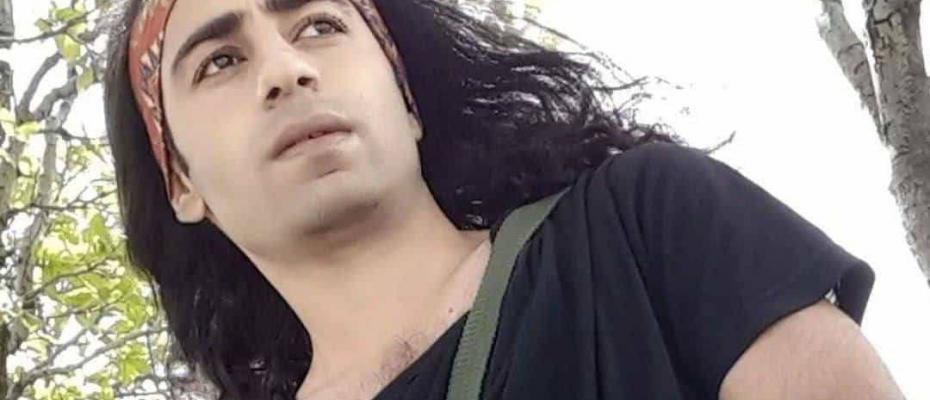 ئیلام دەڕەشار