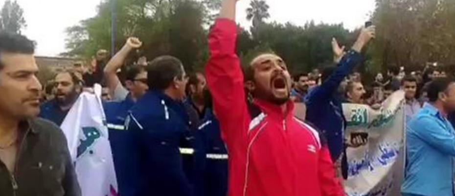 کارگران فولاد اهوازهمچنان به اعتراضات خود ادامه میدهند