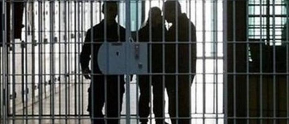 درخشان رحیمی به بند زنان زندان سنندج منتقل شد