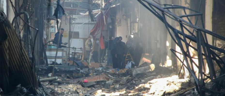شایەتحاڵان: هێزە ئەمنییەکانی ئێران بازاڕی رەشتیان سووتاندووە و تەقەیان لە خۆپێشاندەران کردووە
