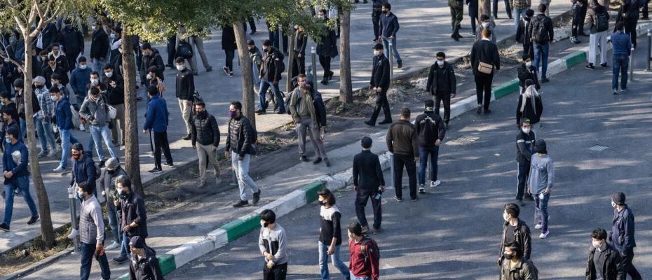 هرانا از بازداشت حداقل ٥٠ هزار نفر در احتراضات اخیر خبر داد
