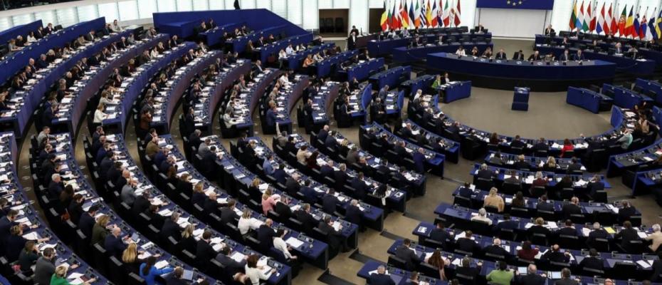 پەرلەمانی ئەورووپا پرۆژەبڕیارێکی بۆ پشتگیری کورد لە سوریا پەسندکرد